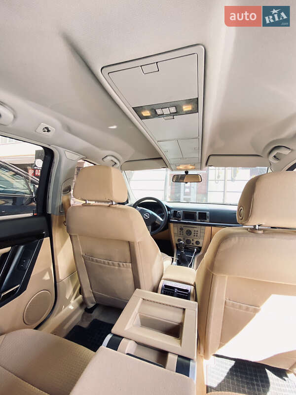 Хетчбек Opel Signum 2004 в Івано-Франківську