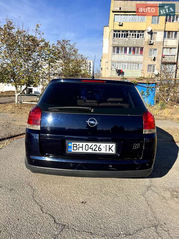 Хетчбек Opel Signum 2003 в Білгороді-Дністровському