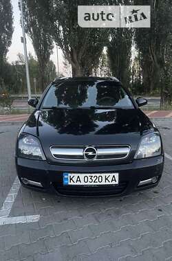 Хэтчбек Opel Signum 2005 в Киеве