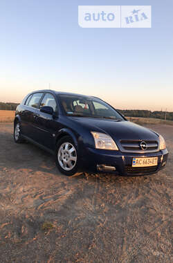 Хетчбек Opel Signum 2004 в Житомирі