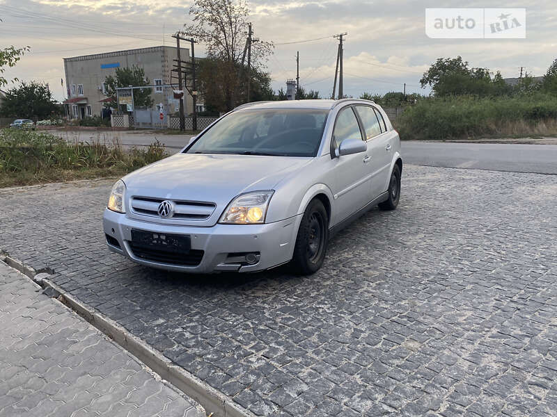 Хэтчбек Opel Signum 2003 в Тульчине