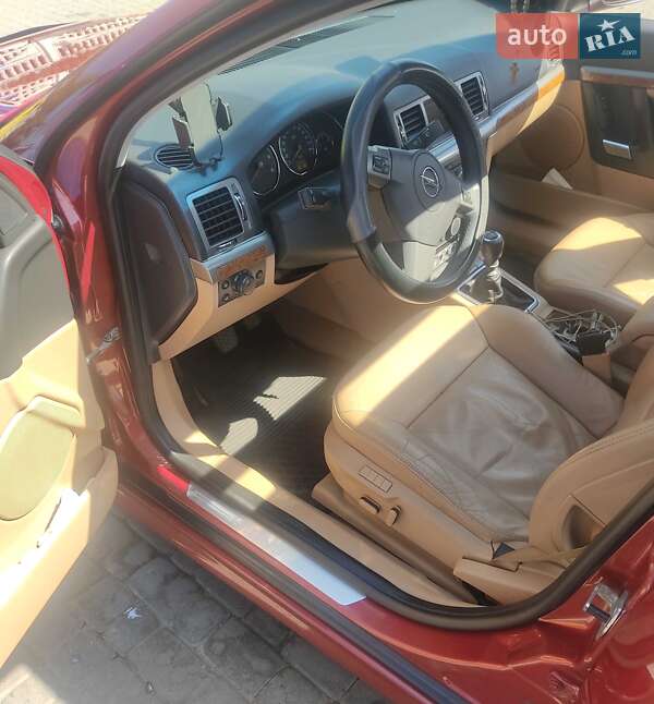 Хэтчбек Opel Signum 2008 в Ивано-Франковске