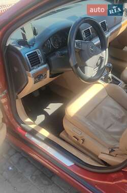 Хэтчбек Opel Signum 2008 в 