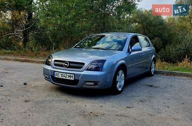 Універсал Opel Signum 2003 в Дніпрі