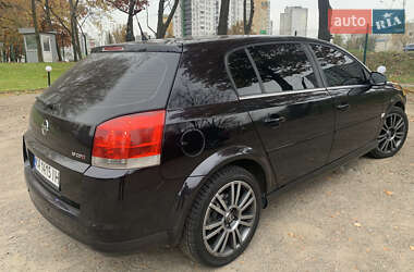 Хэтчбек Opel Signum 2007 в Киеве