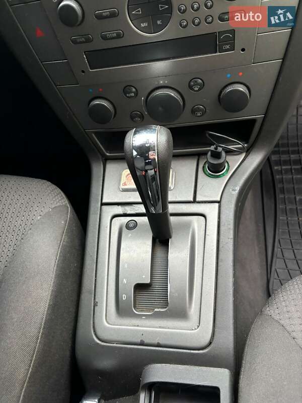 Хэтчбек Opel Signum 2003 в Кривом Роге