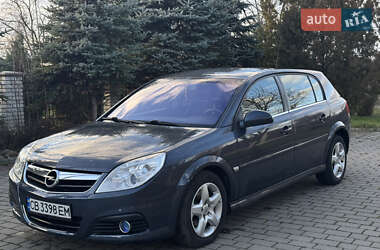 Хетчбек Opel Signum 2007 в Ужгороді