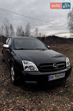 Хэтчбек Opel Signum 2003 в Олевске