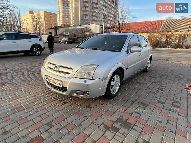 Хэтчбек Opel Signum 2004 в Одессе