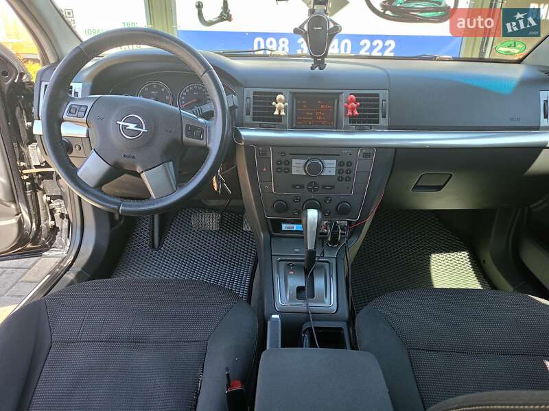 Хэтчбек Opel Signum 2005 в Виннице