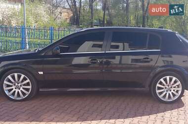 Хэтчбек Opel Signum 2006 в 