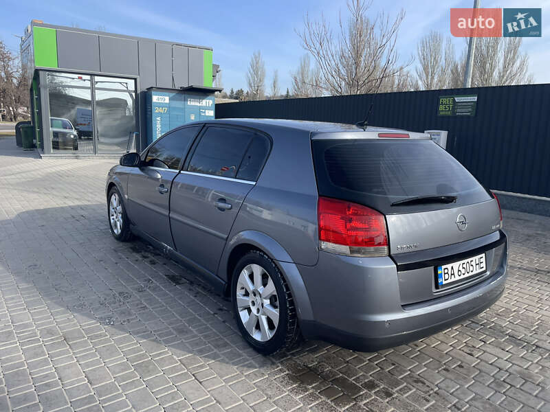 Хэтчбек Opel Signum 2004 в Кропивницком фото 4 Хэтчбек Opel Signum 2004 в Кропивницком