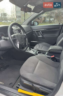 Хэтчбек Opel Signum 2004 в 