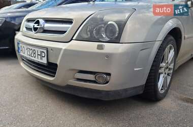 Хэтчбек Opel Signum 2005 в 
