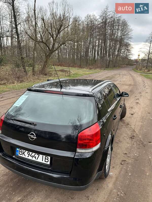 Хэтчбек Opel Signum 2003 в Славуте