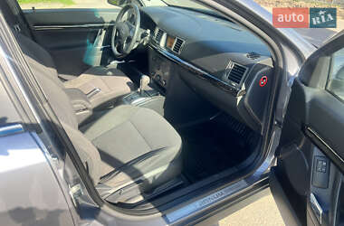 Хэтчбек Opel Signum 2004 в 