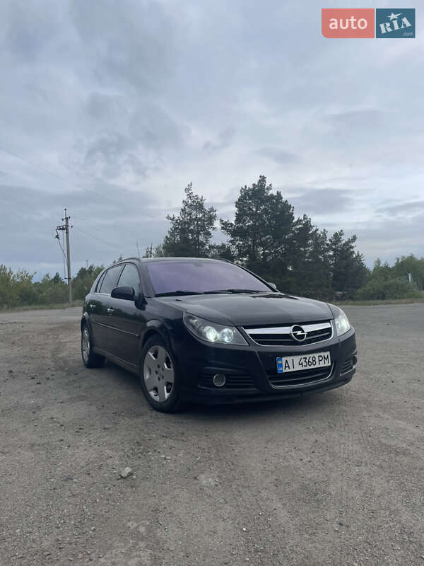 Хэтчбек Opel Signum 2006 в Киеве