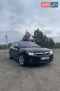 Хэтчбек Opel Signum 2006 в 