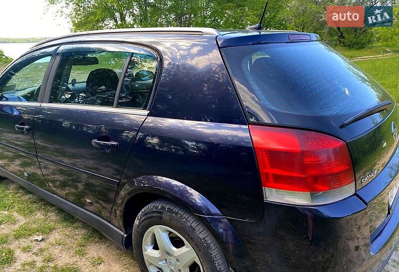 Хэтчбек Opel Signum 2003 в Запорожье