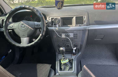 Хэтчбек Opel Signum 2008 в 