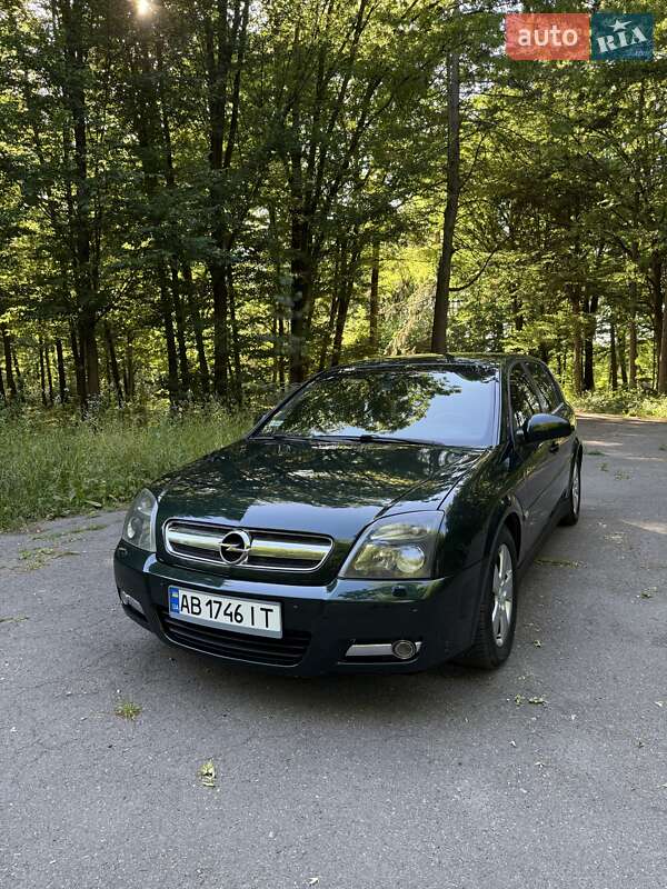 Хэтчбек Opel Signum 2004 в Жмеринке
