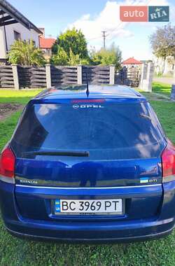 Хэтчбек Opel Signum 2003 в 