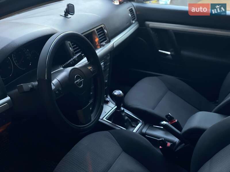 Хэтчбек Opel Signum 2007 в Вознесенске