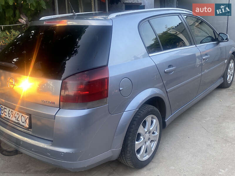Хэтчбек Opel Signum 2007 в Вознесенске