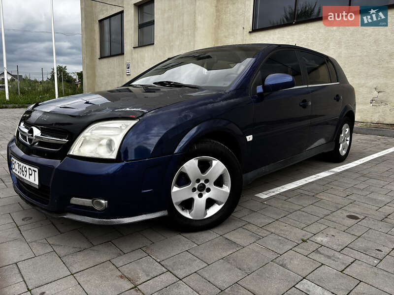Opel Signum 2003