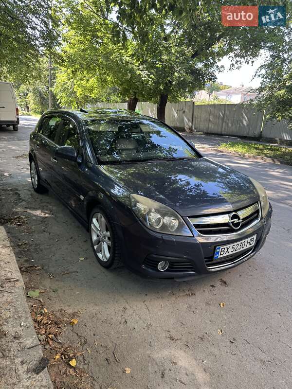 Хэтчбек Opel Signum 2007 в Каменец-Подольском