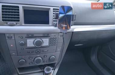 Хетчбек Opel Signum 2005 в 