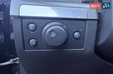 Хетчбек Opel Signum 2005 в 