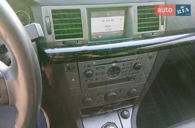 Хэтчбек Opel Signum 2003 в 