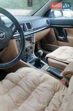 Хетчбек Opel Signum 2003 в 