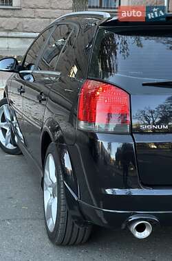 Хэтчбек Opel Signum 2003 в 