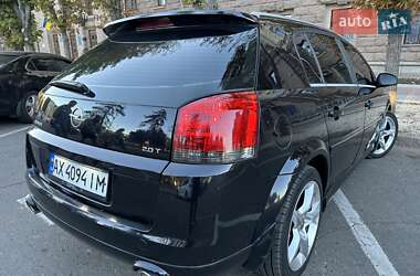 Хэтчбек Opel Signum 2003 в 