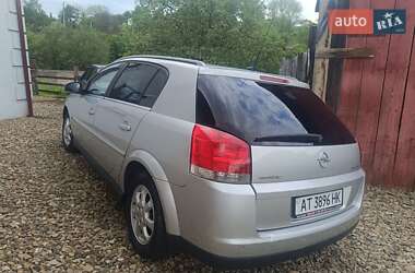 Хэтчбек Opel Signum 2004 в 