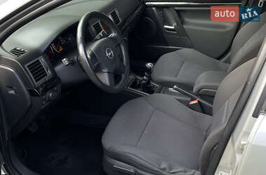 Хетчбек Opel Signum 2003 в 