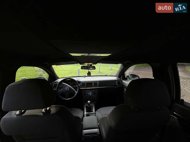 Хэтчбек Opel Signum 2003 в Ровно