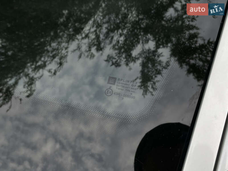 Хэтчбек Opel Signum 2003 в Ровно