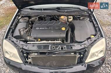 Хэтчбек Opel Signum 2005 в 