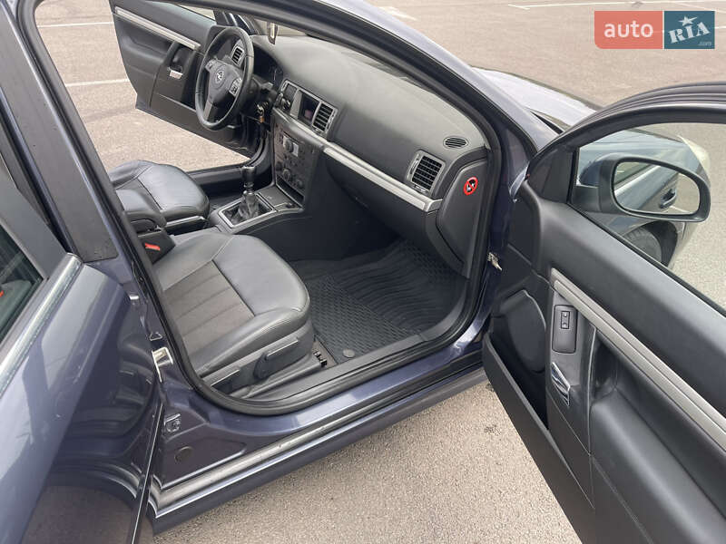 Хэтчбек Opel Signum 2007 в Ровно фото 5 Хэтчбек Opel Signum 2007 в Ровно