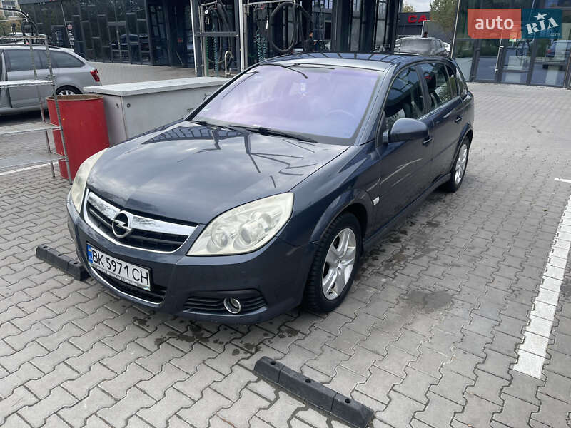 Хэтчбек Opel Signum 2007 в Ровно фото 16 Хэтчбек Opel Signum 2007 в Ровно
