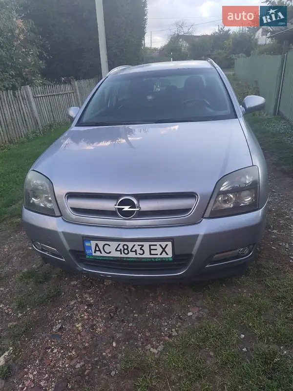 Opel Signum 2003
