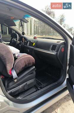 Хетчбек Opel Signum 2007 в 