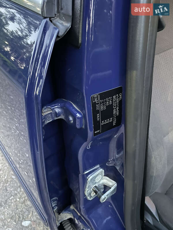 Хэтчбек Opel Signum 2006 в Обухове