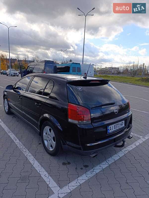 Хэтчбек Opel Signum 2003 в Вышгороде