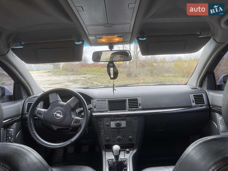 Хэтчбек Opel Signum 2005 в Запорожье