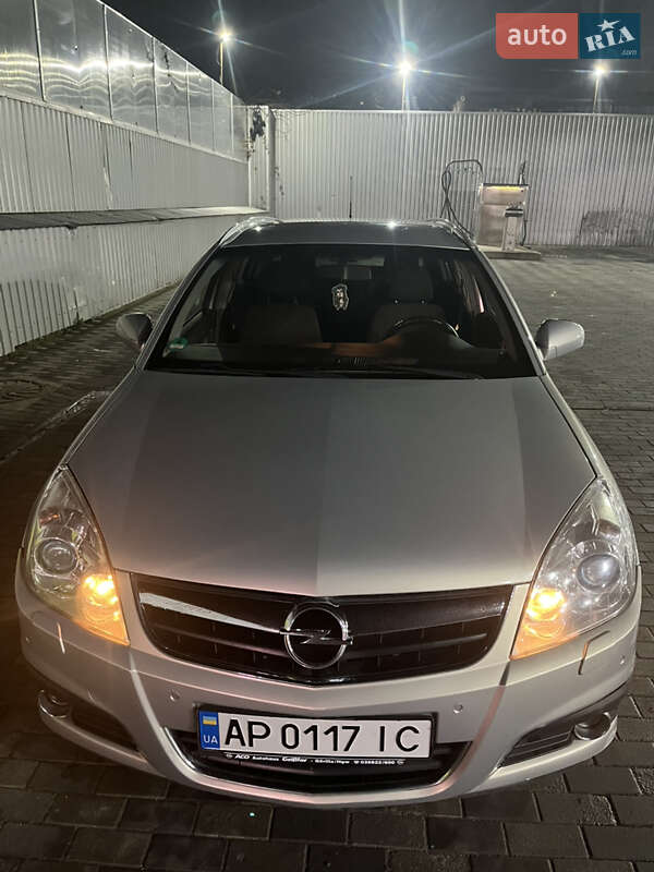 Хэтчбек Opel Signum 2006 в Запорожье