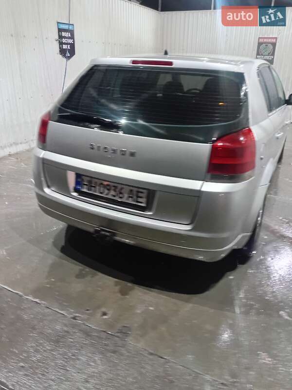 Хэтчбек Opel Signum 2003 в Одессе